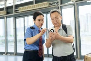 明天起售！老年旅客淡季火车票将享“折上折”-八博网